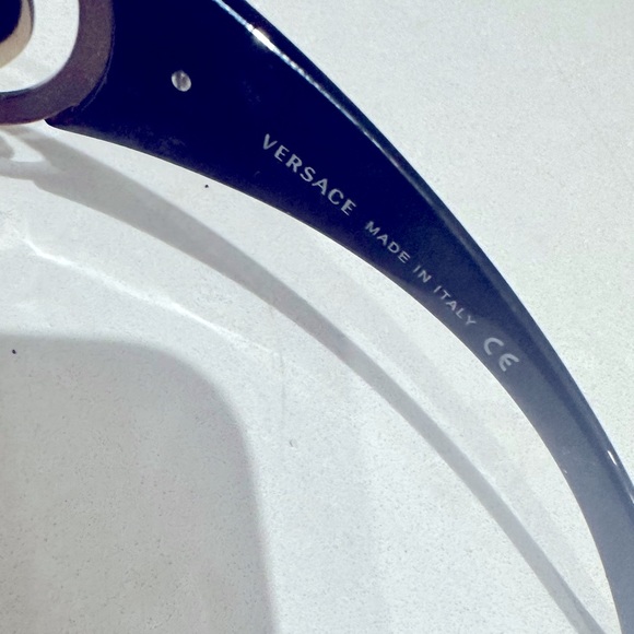 Versace shield sunglasses - Picture 3 of 4